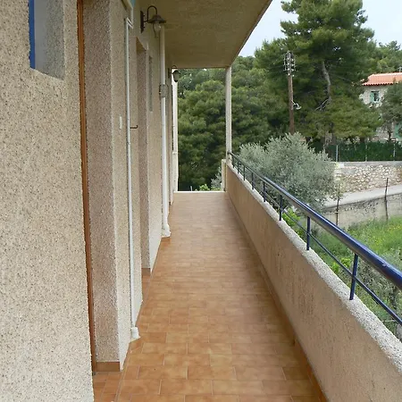 Apartment Pericles Agia Marina (Aegina)