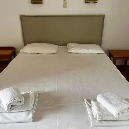 Pericles Apartment *